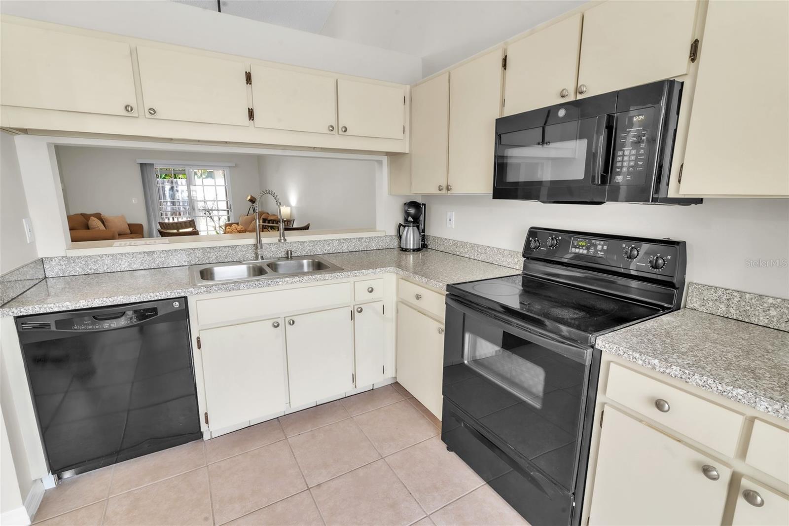 FRANKLIN SQUARE - Residential