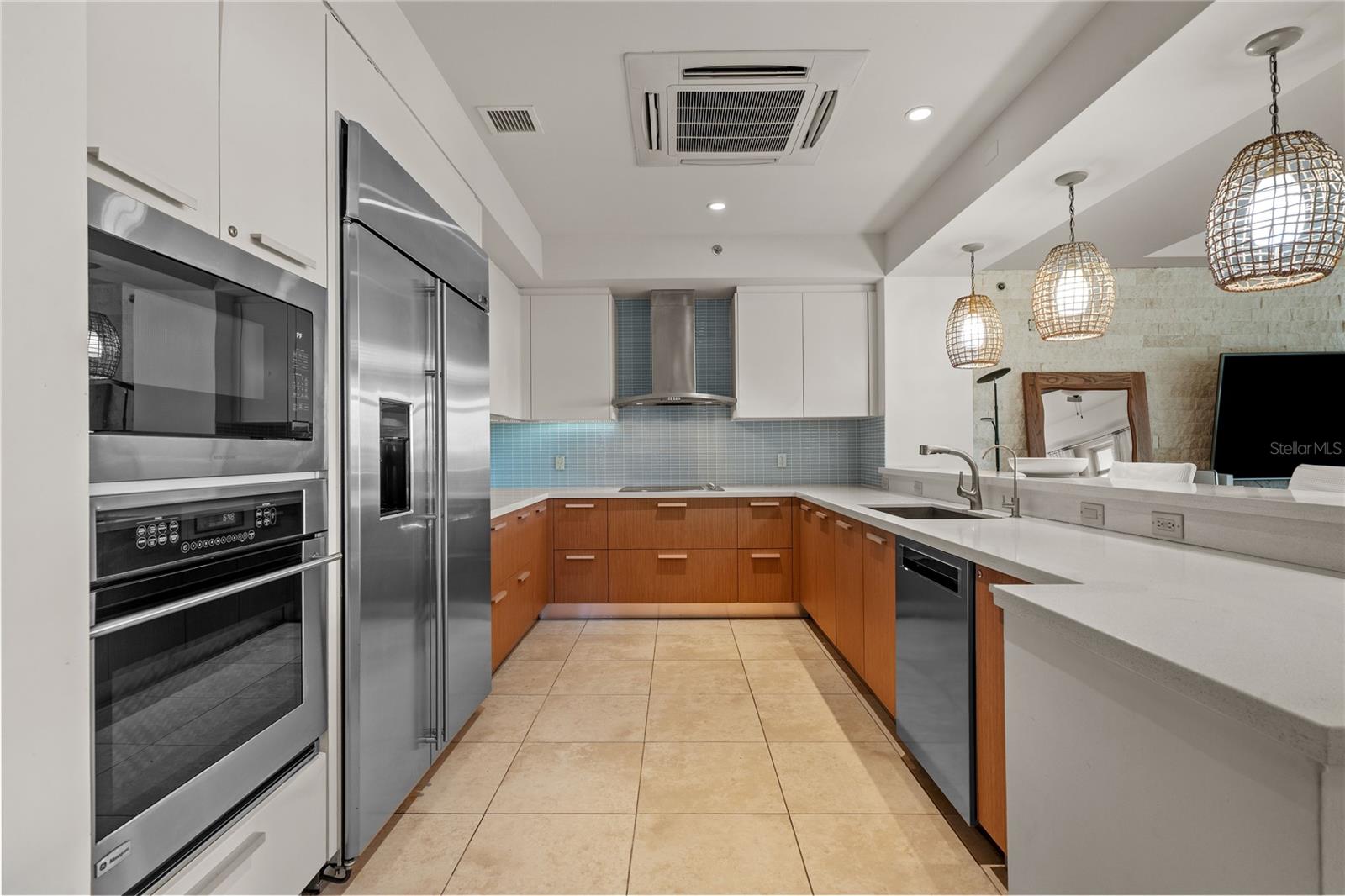 PLANTATION VILLAGE III - Residential