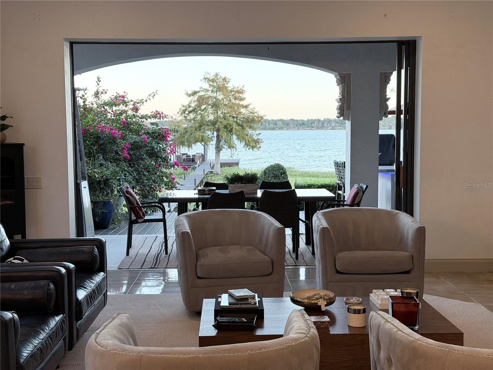 LOCH LEVEN PH 01 - Residential