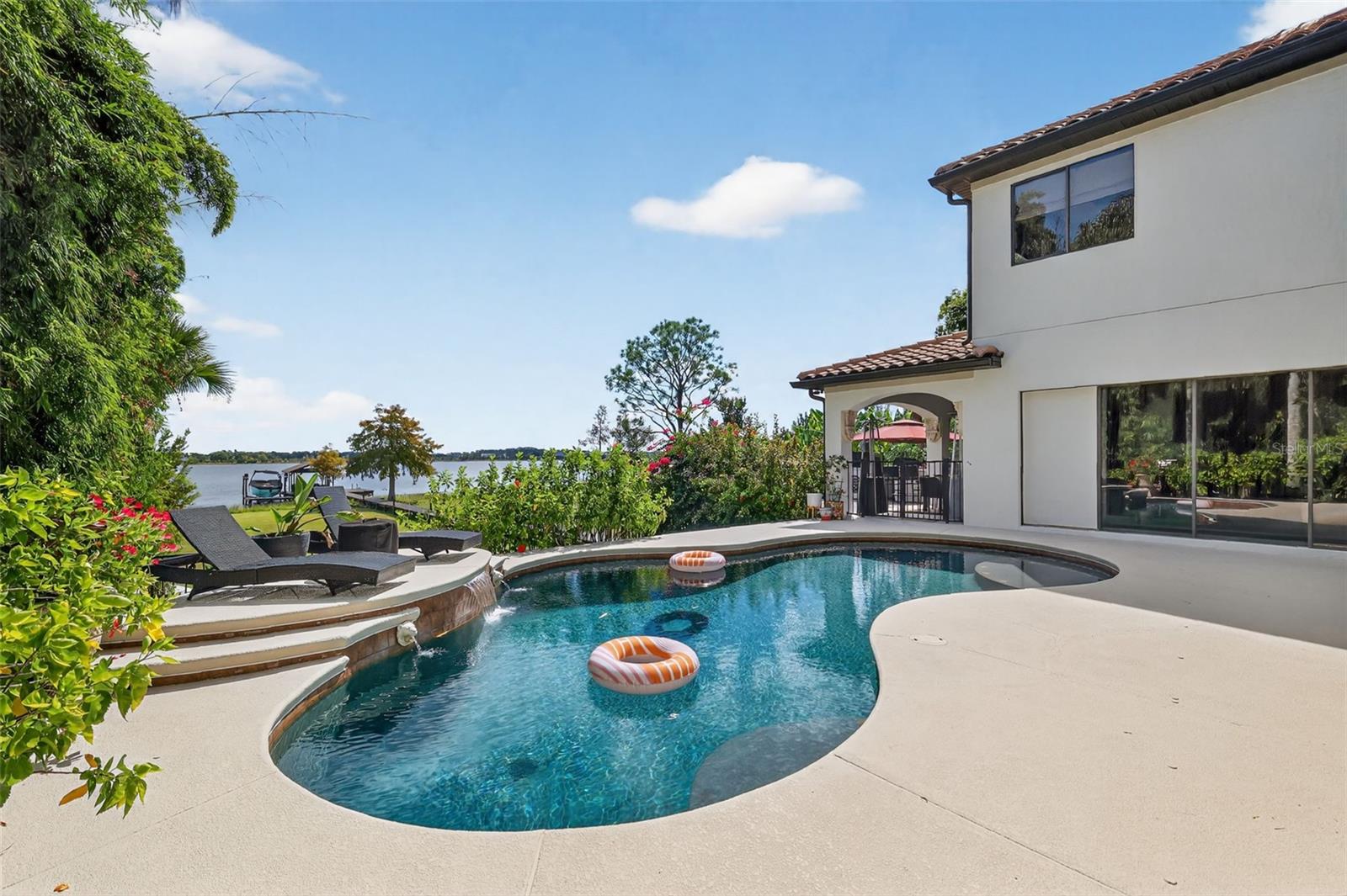 LOCH LEVEN PH 01 - Residential