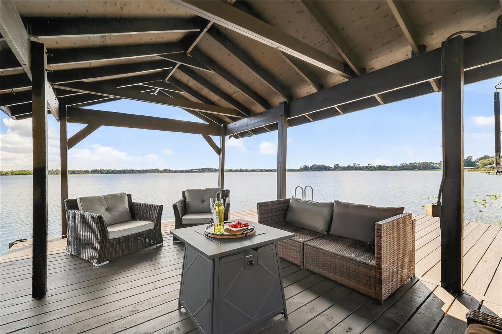 LOCH LEVEN PH 01 - Residential