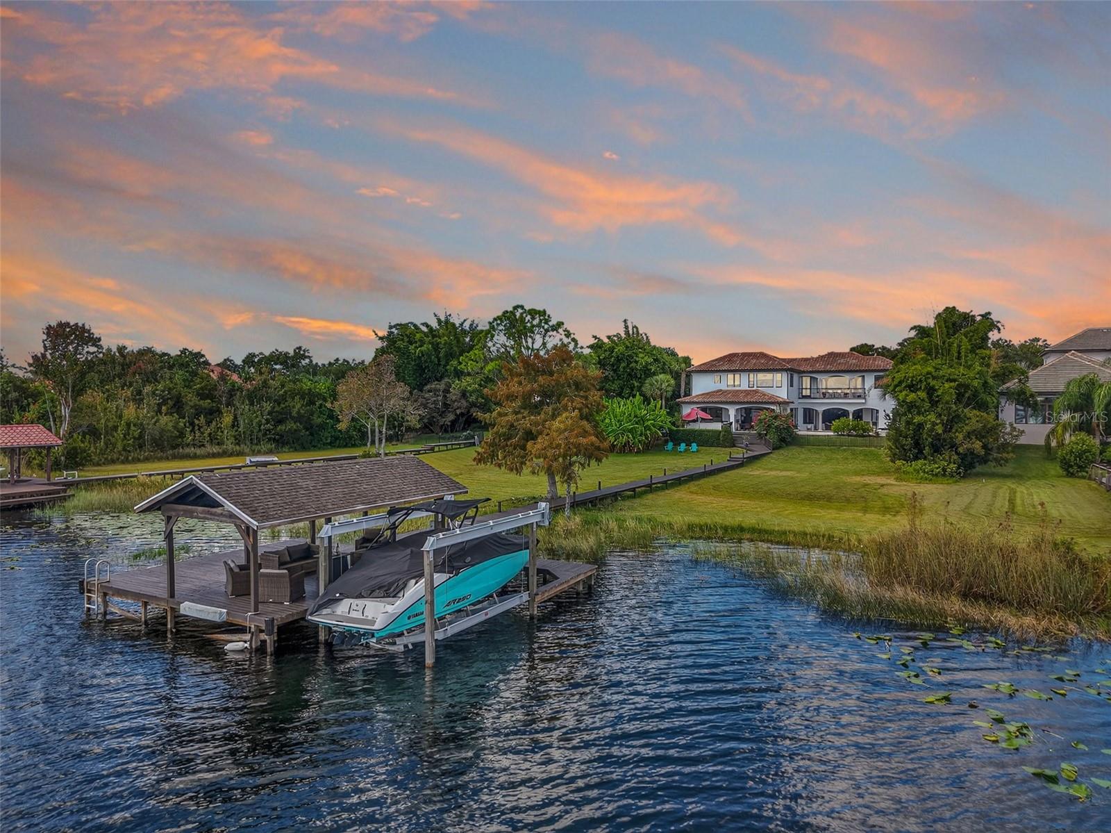 LOCH LEVEN PH 01 - Residential