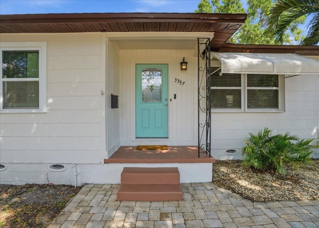 Photo of 3337 16th Street N, St Petersburg, FL 33704 (MLS # TB8494356)