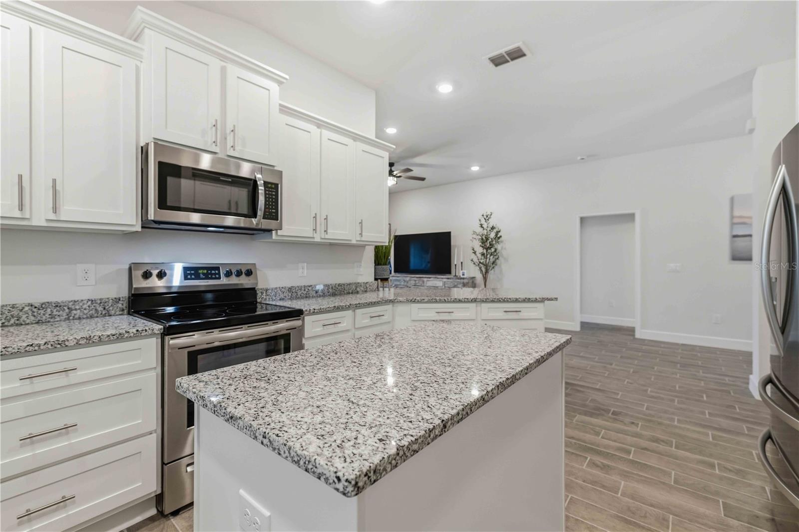 AVIARY AT RUTLAND RANCH PH 1A & 1B - Residential