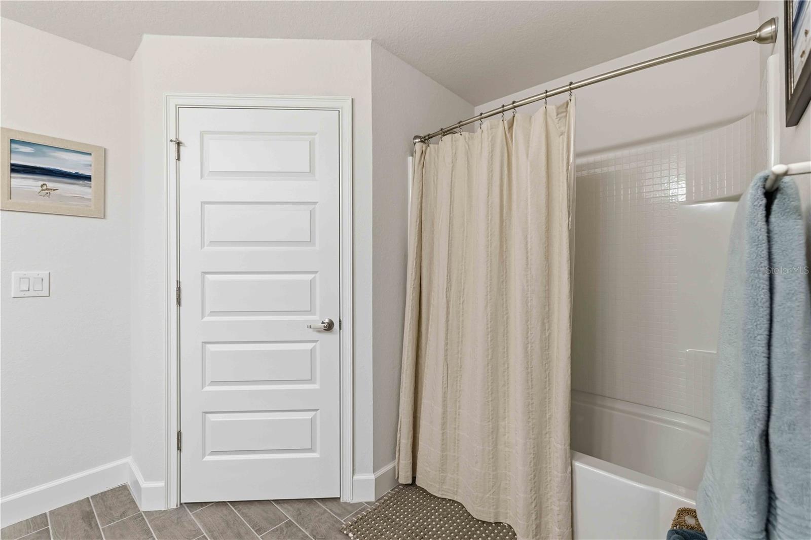 AVIARY AT RUTLAND RANCH PH 1A & 1B - Residential