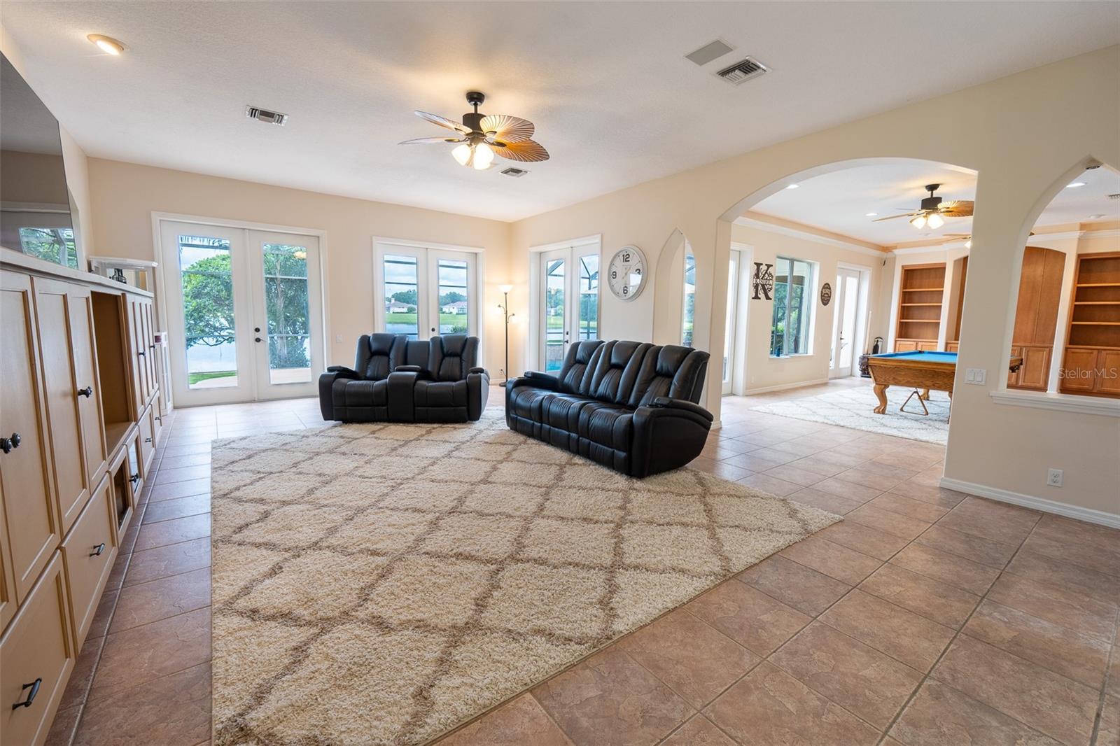 HEATHROW/STONEBRIDGE - Residential