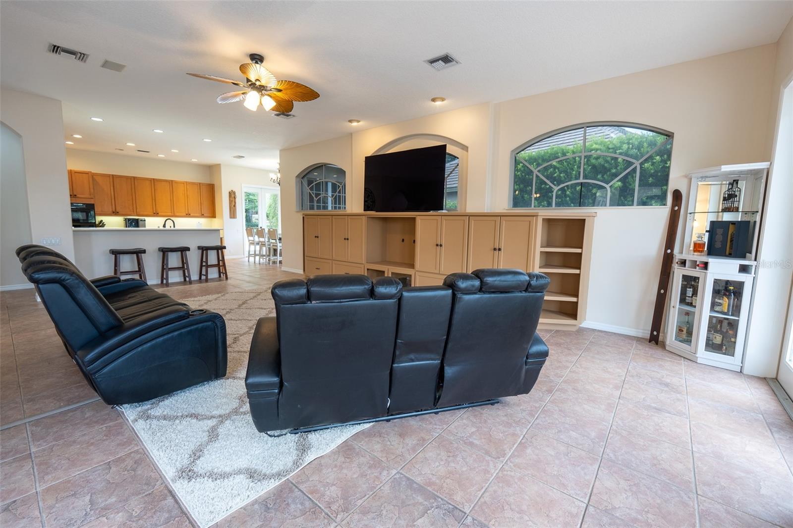 HEATHROW/STONEBRIDGE - Residential