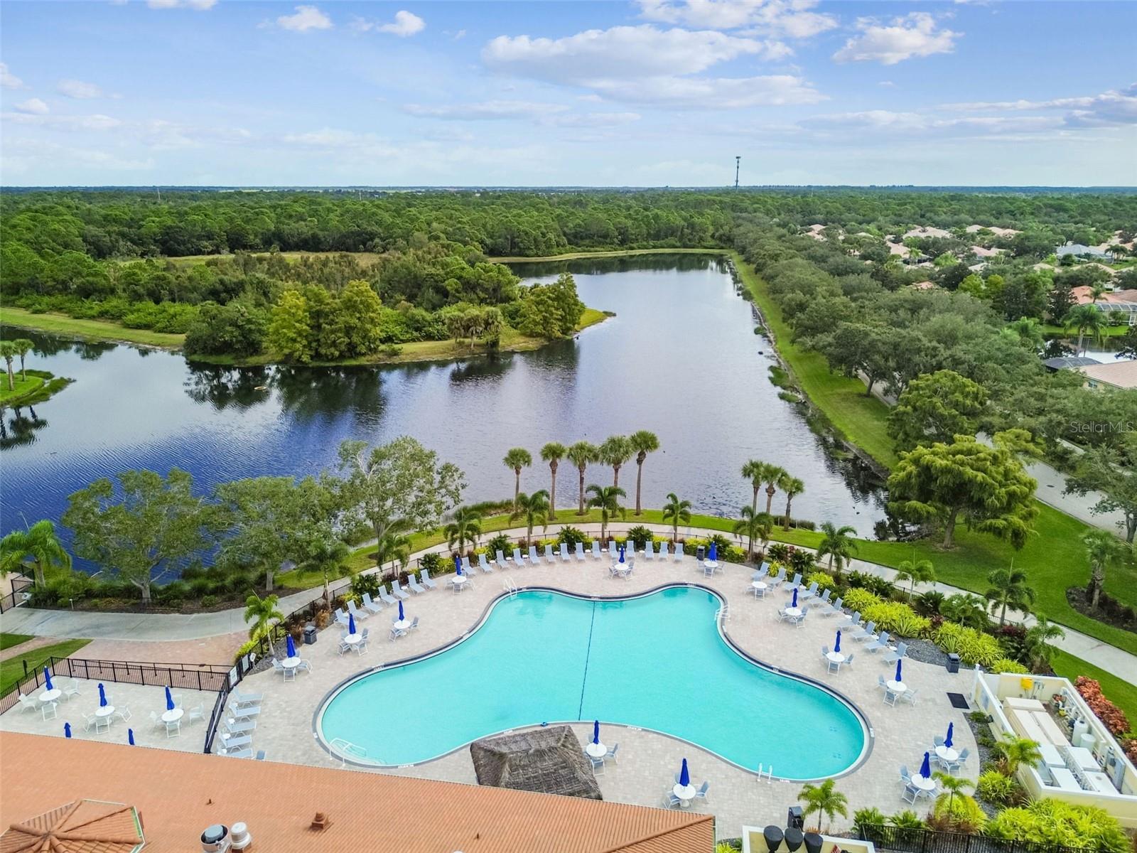 VILLAGEWALK UNIT 4A - Residential