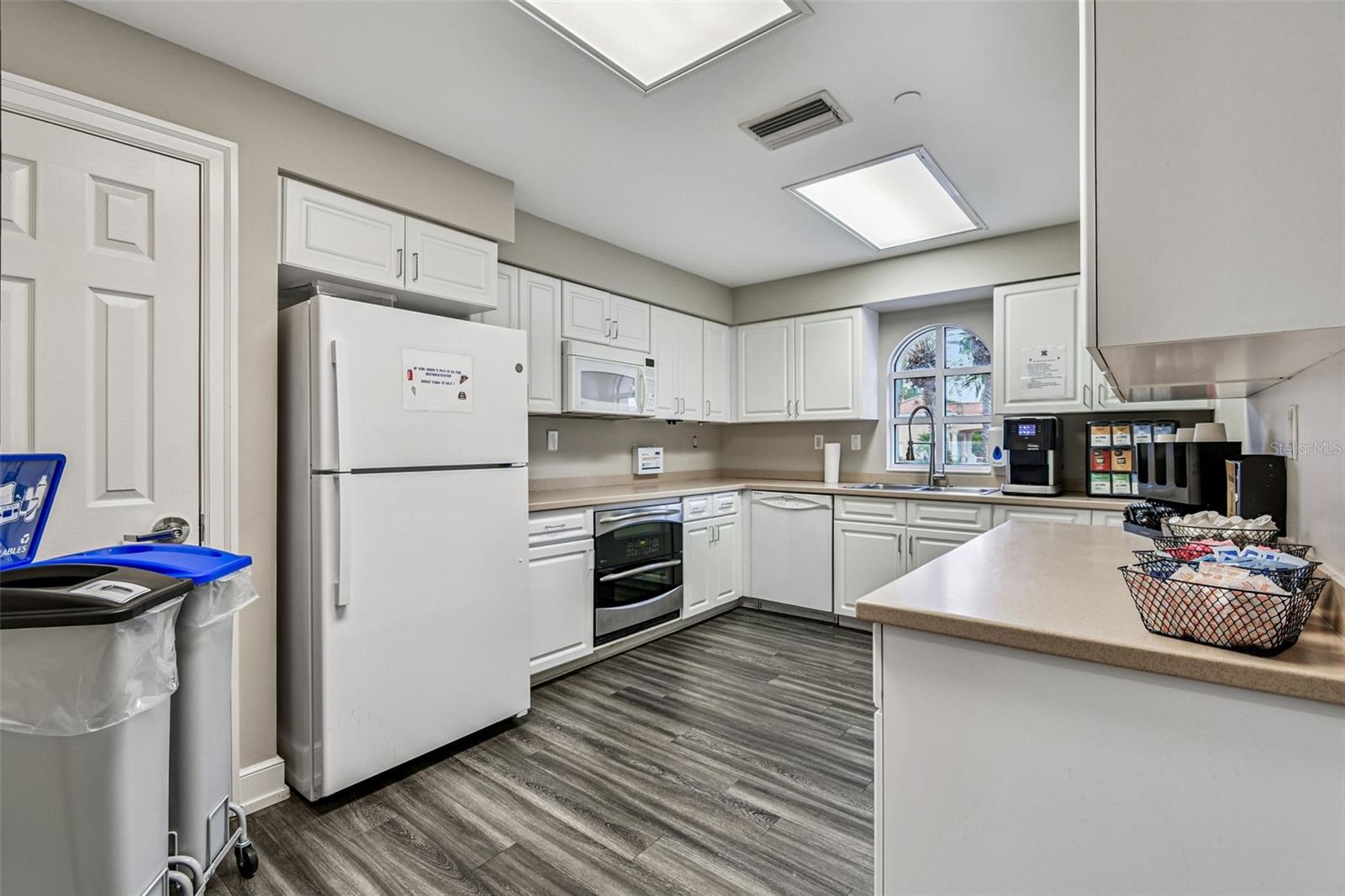 VILLAGEWALK UNIT 4A - Residential