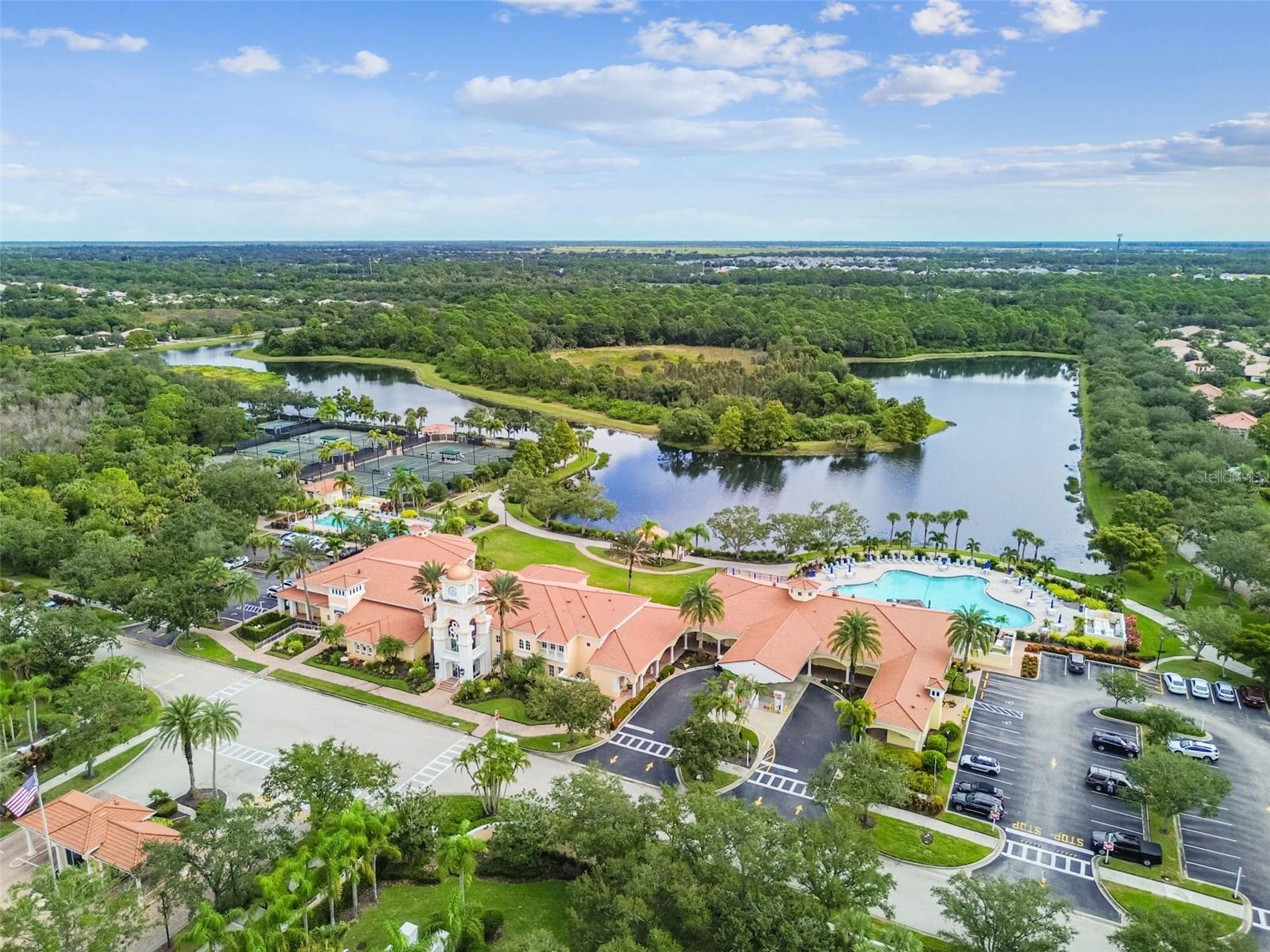 VILLAGEWALK UNIT 4A - Residential