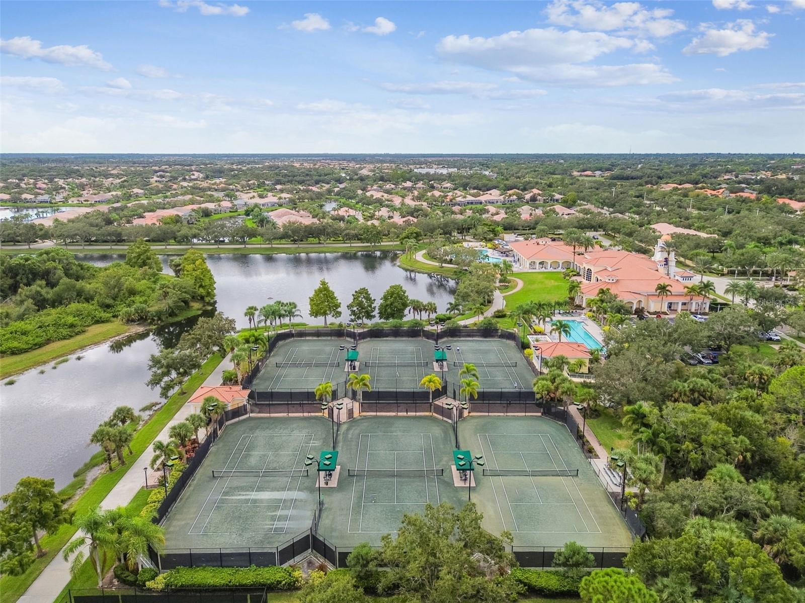 VILLAGEWALK UNIT 4A - Residential