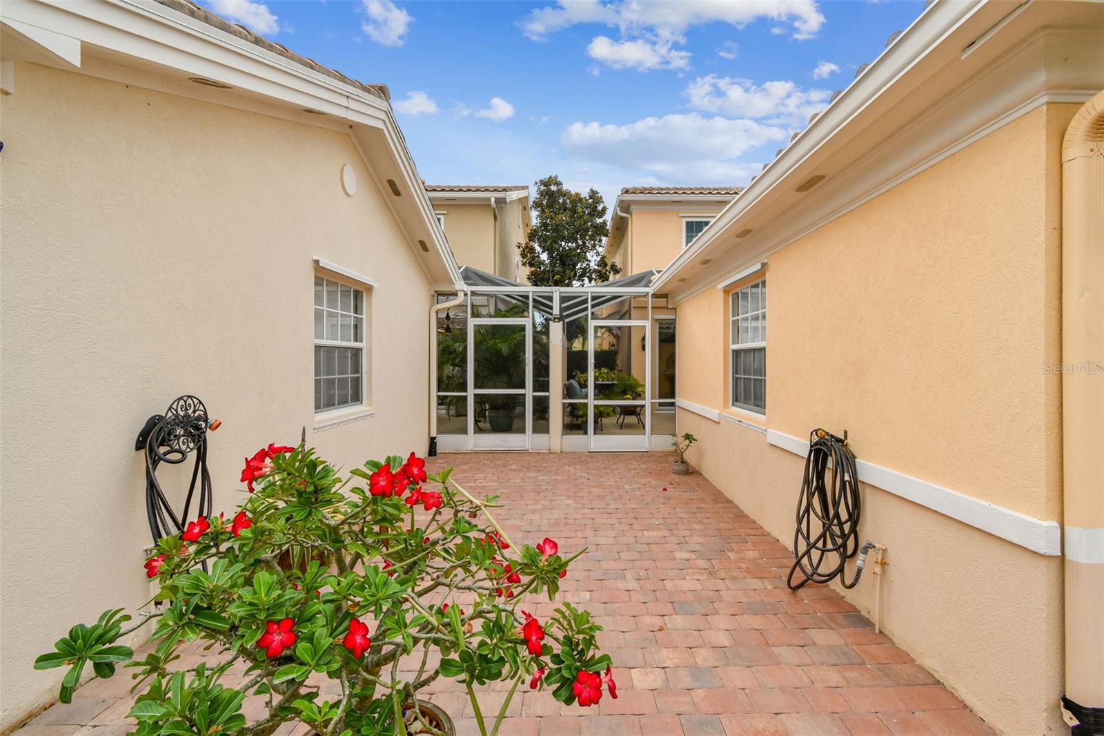 VILLAGEWALK UNIT 4A - Residential