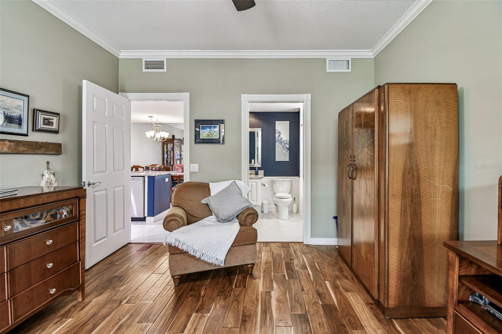 VILLAGEWALK UNIT 4A - Residential