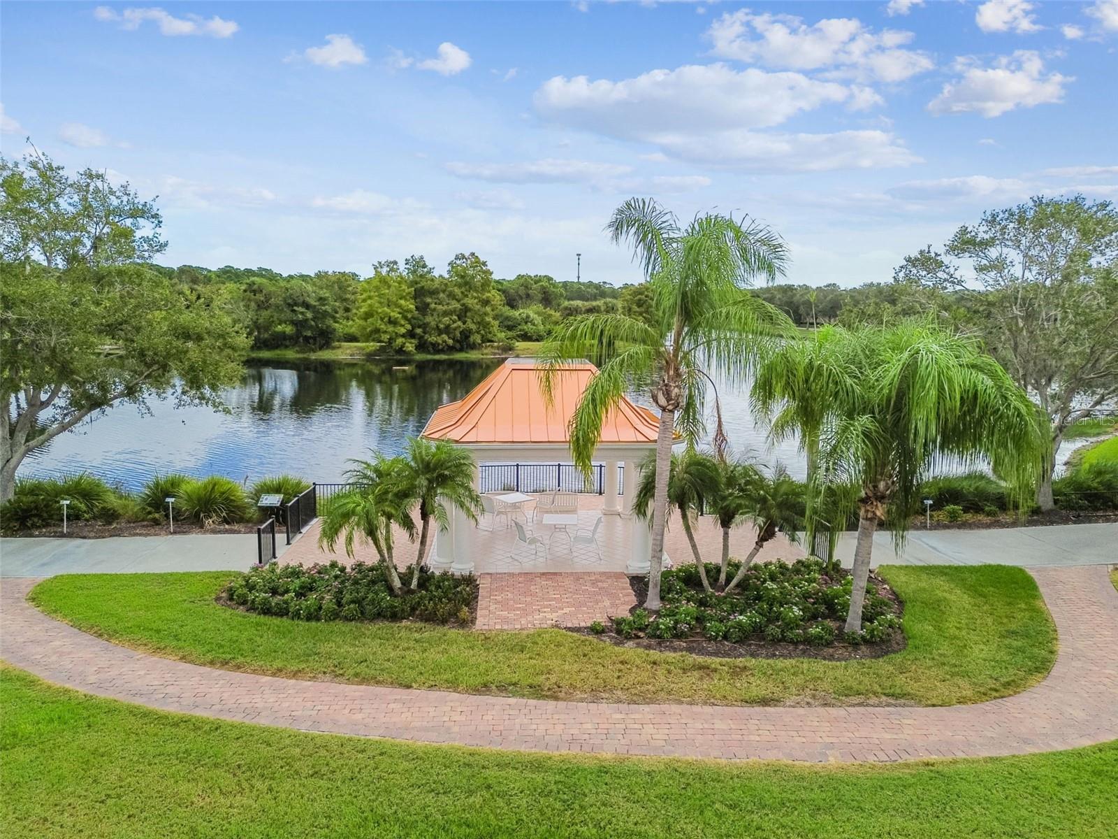 VILLAGEWALK UNIT 4A - Residential