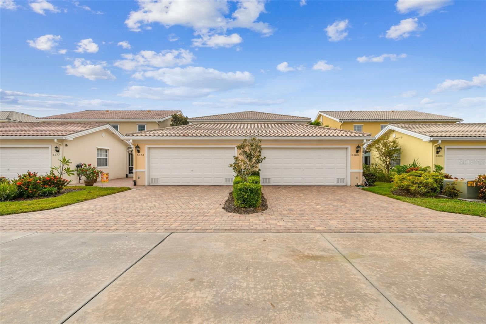 VILLAGEWALK UNIT 4A - Residential