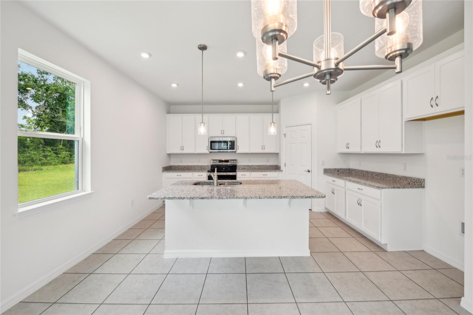 AVALON PARK TAVARES - Residential