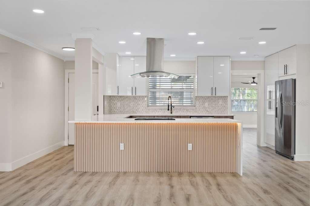 BAYWOOD VILLAGE - Residential