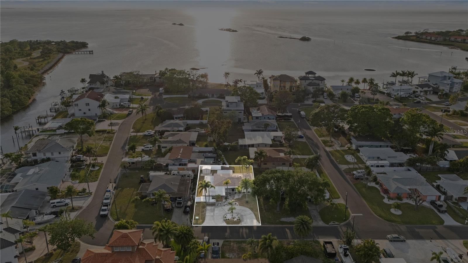 BAYWOOD VILLAGE - Residential