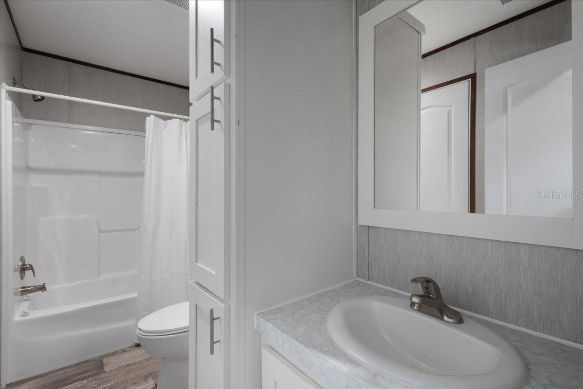 ELEANOR VILLAGE - Residential