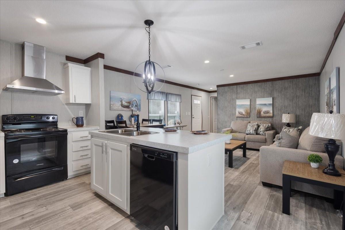 ELEANOR VILLAGE - Residential