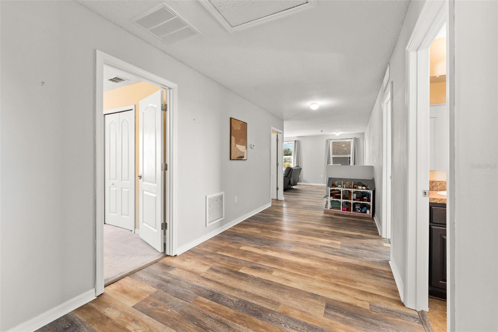 NEWBERRY OAKS - Residential