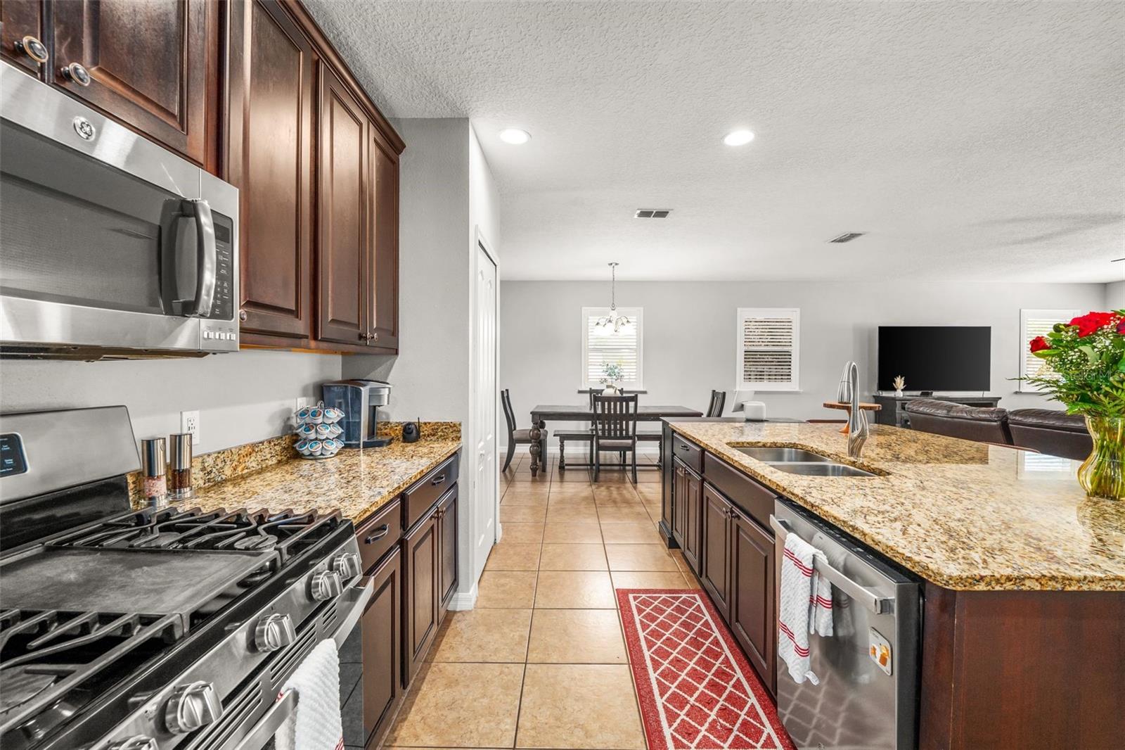 NEWBERRY OAKS - Residential