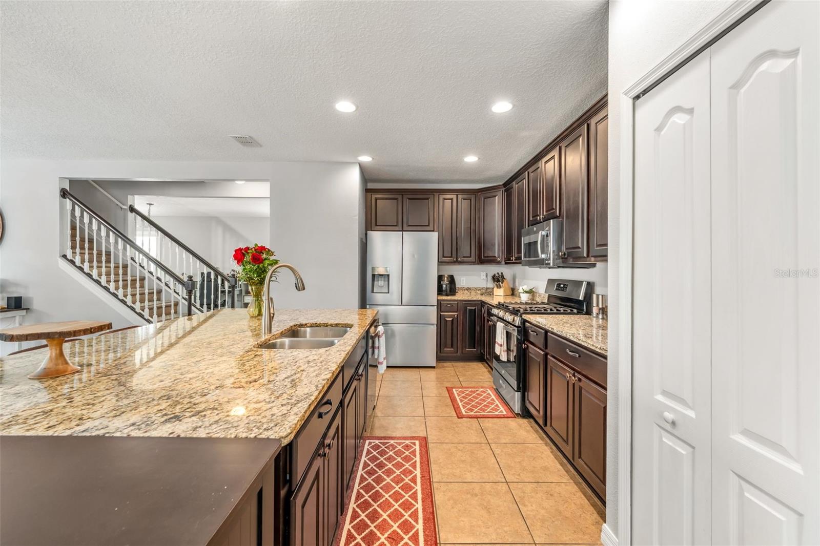 NEWBERRY OAKS - Residential