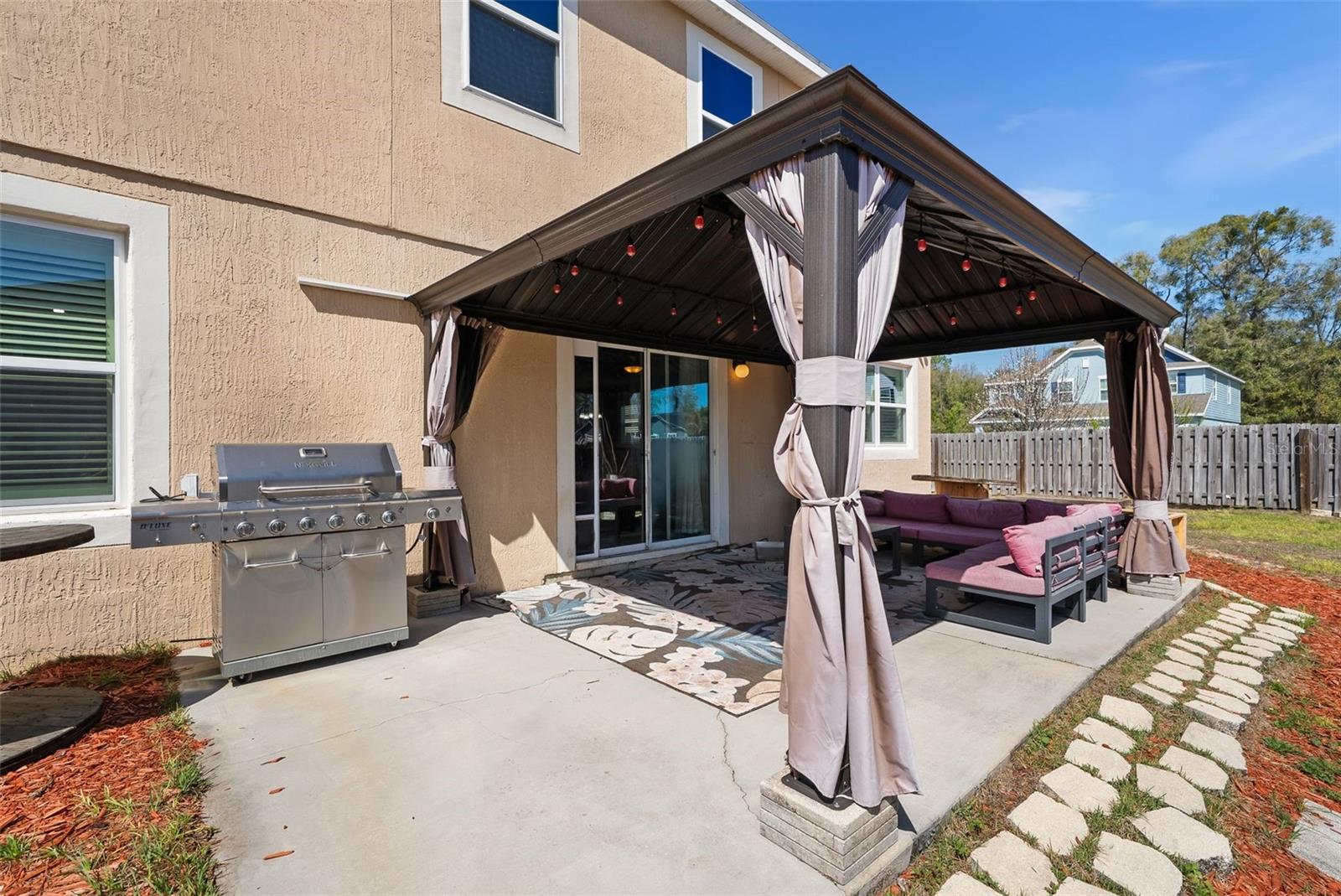 NEWBERRY OAKS - Residential