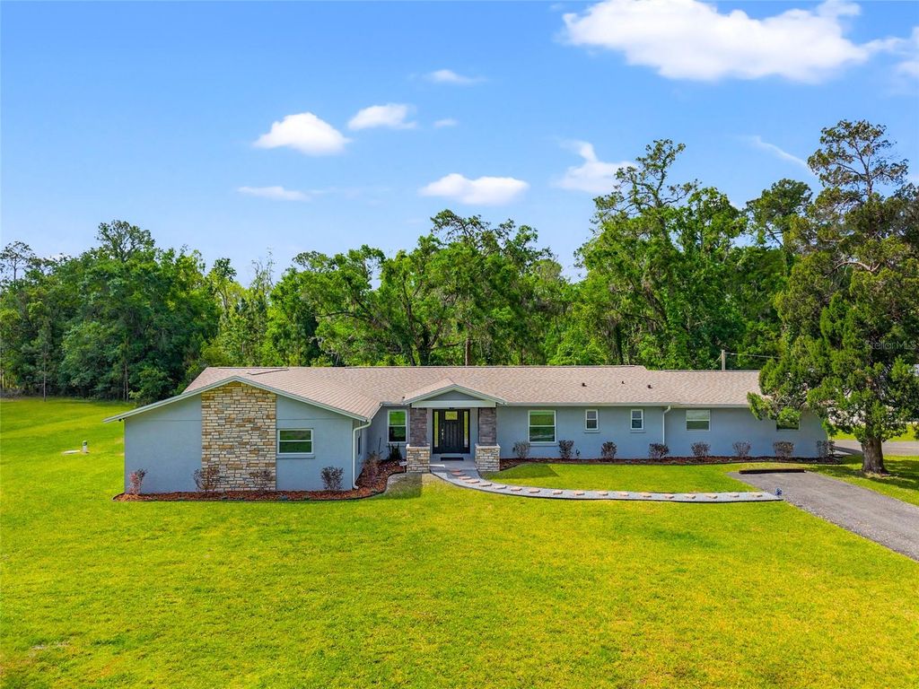 Photo of 28628 Bennington Drive, Wesley Chapel, FL 33544 (MLS # TB8369963)