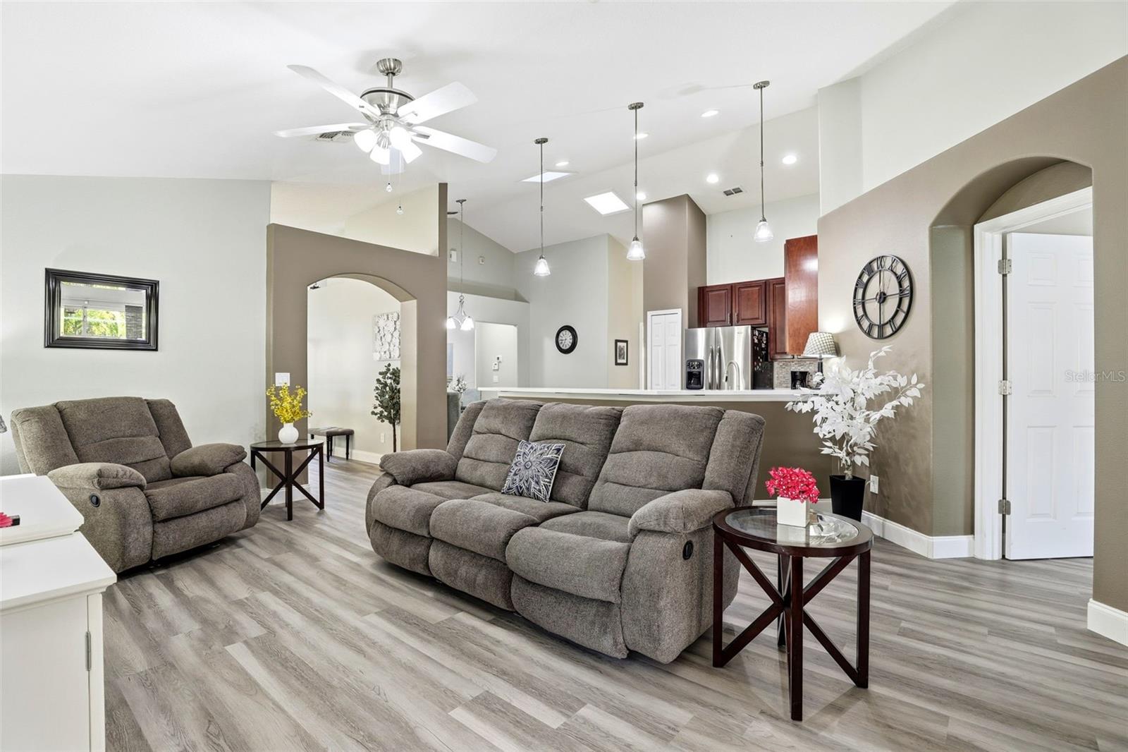 LAKE JESUP WOODS - Residential