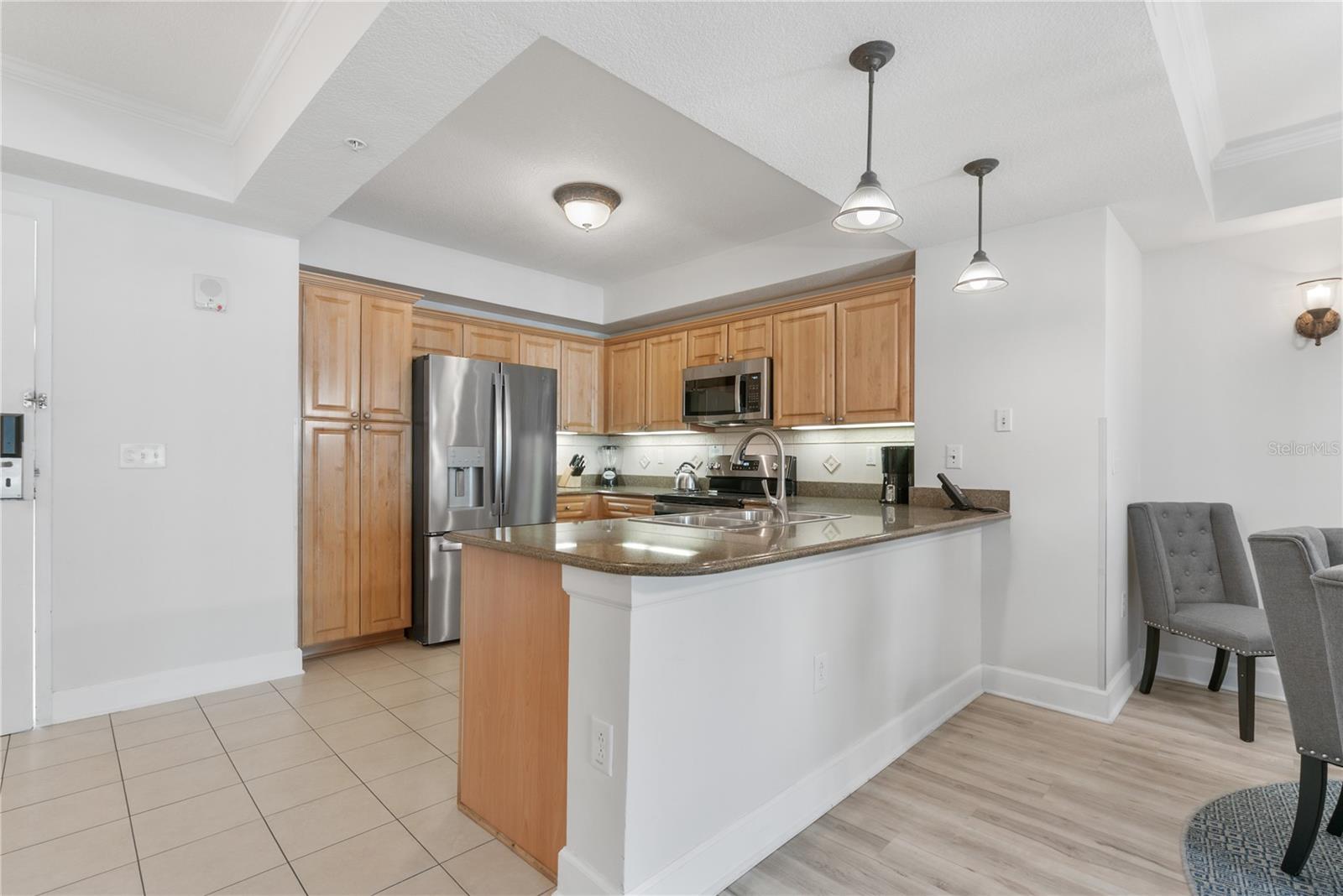 200 OCEAN CREST DRIVE 606