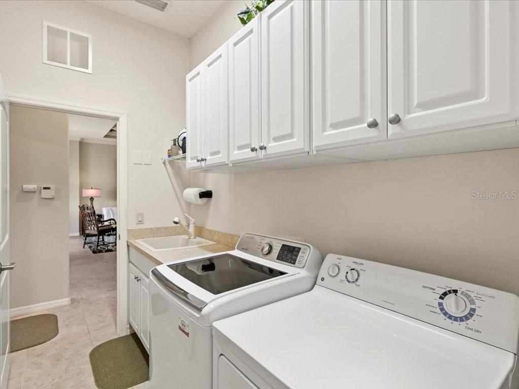 GRAN PARADISO PH 1 - Residential