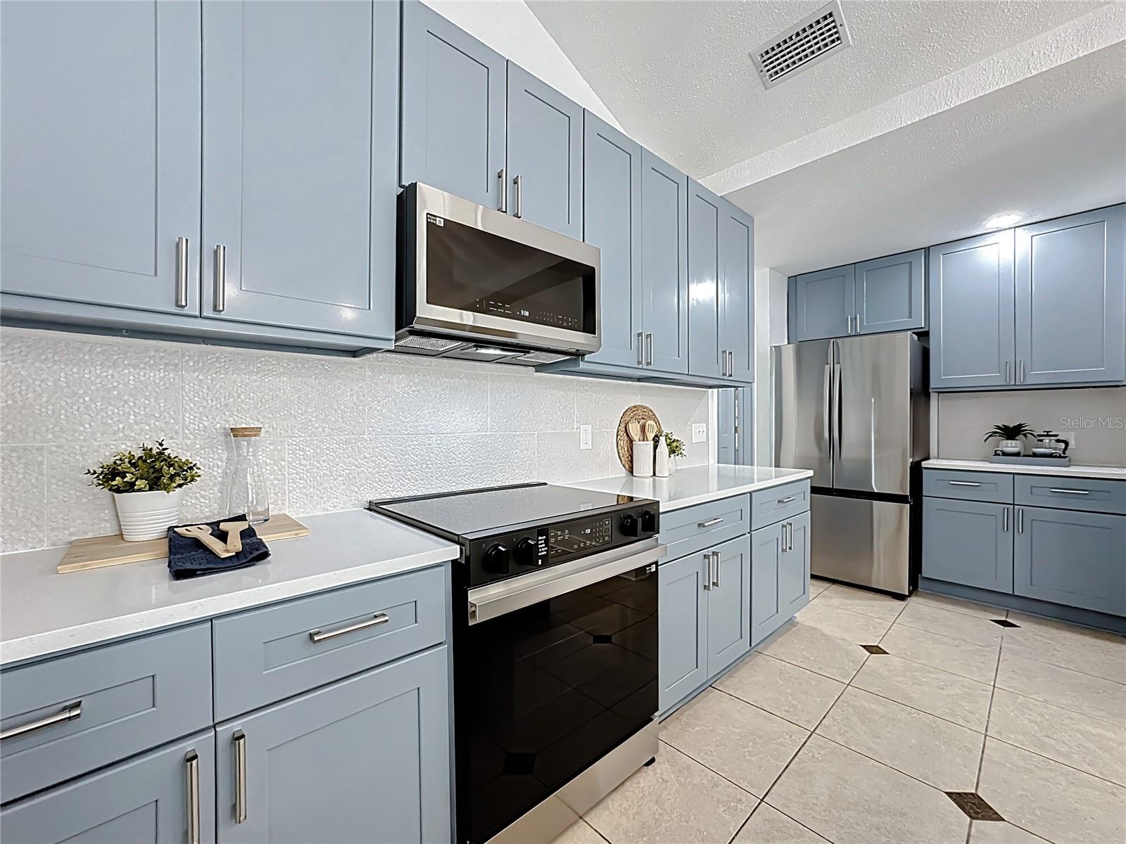 LAKE BINGHAM WOODS EAST - Residential