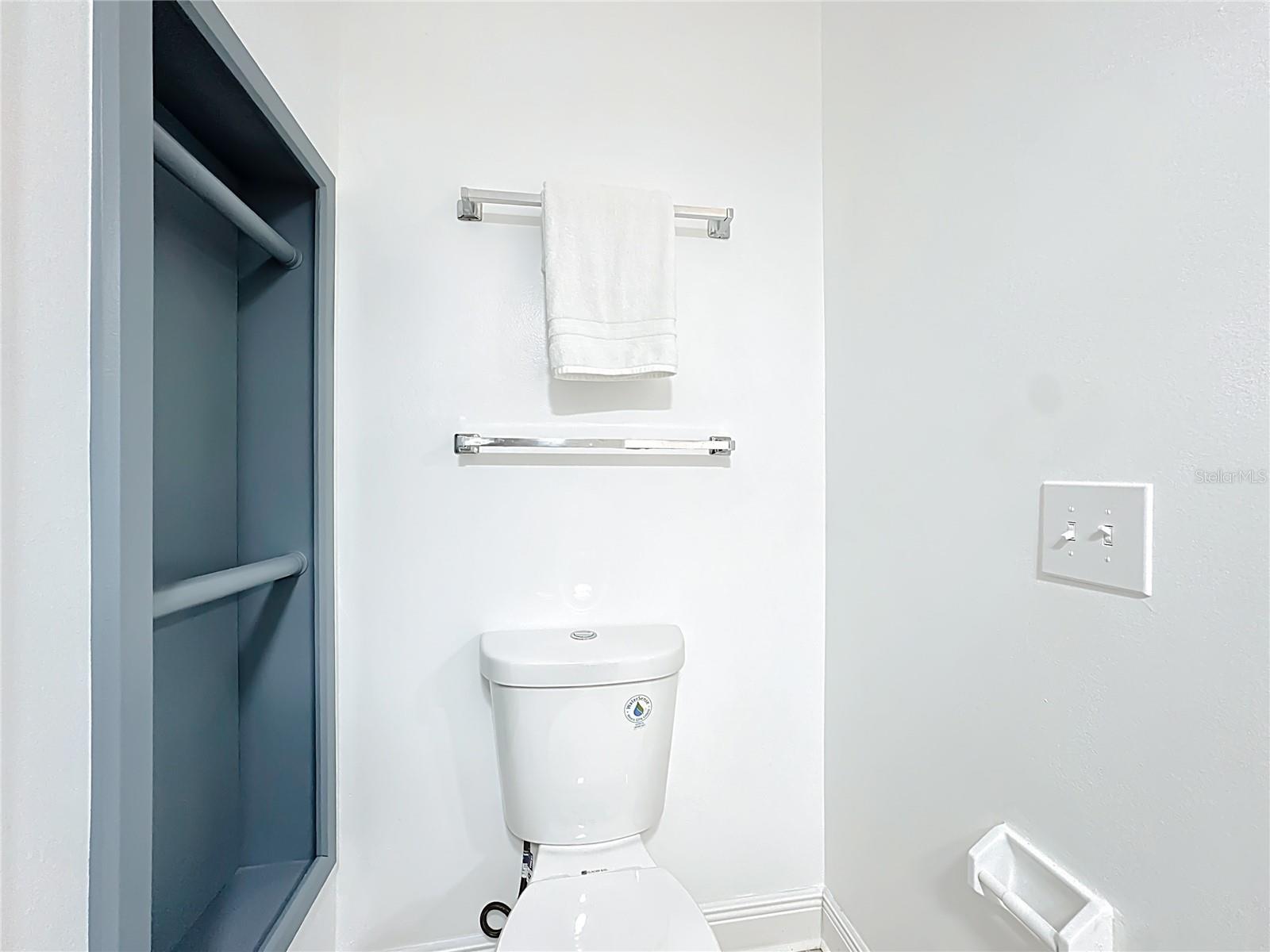 LAKE BINGHAM WOODS EAST - Residential