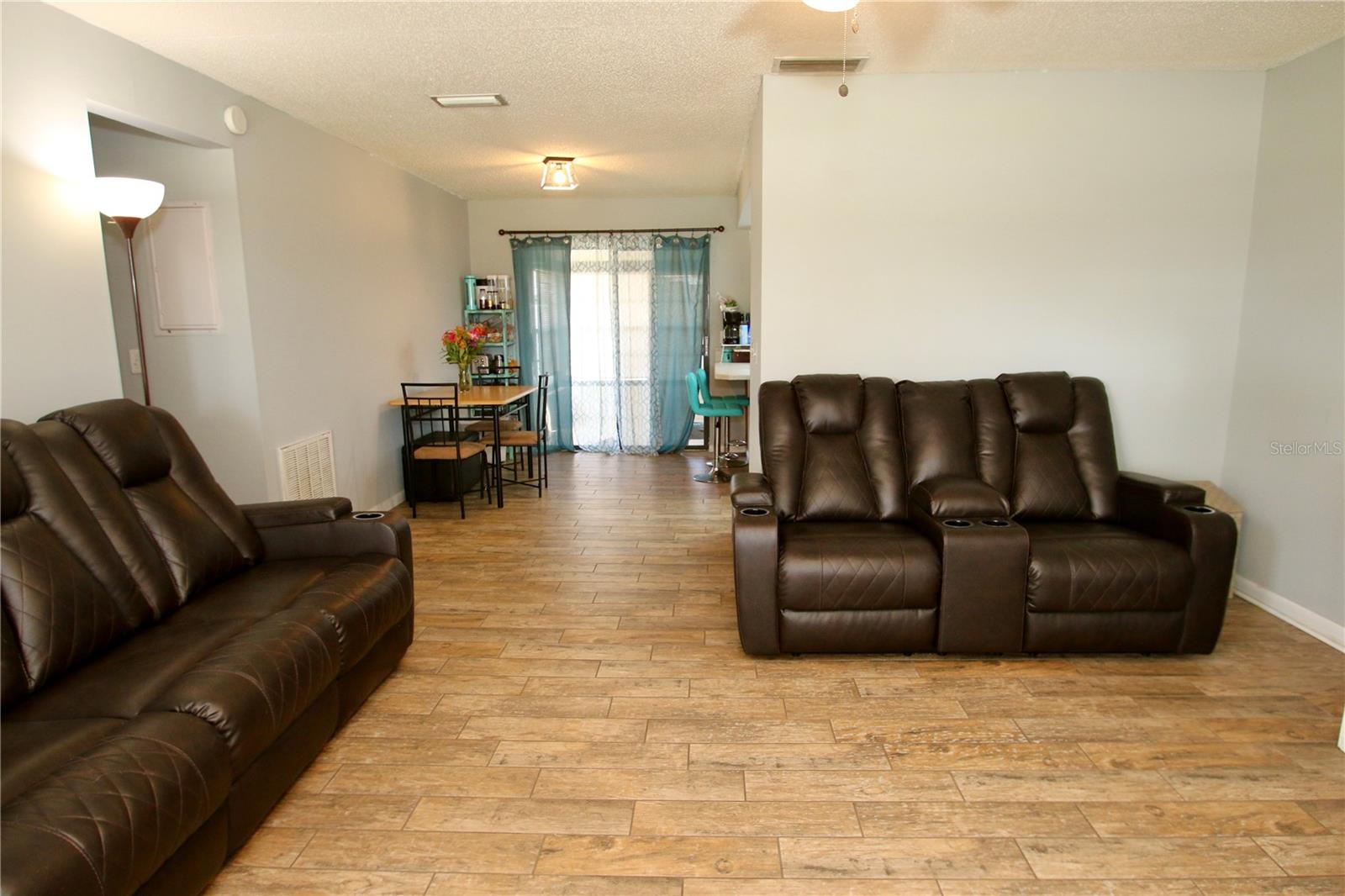 PELICAN COVE WEST PH 01 - Residential