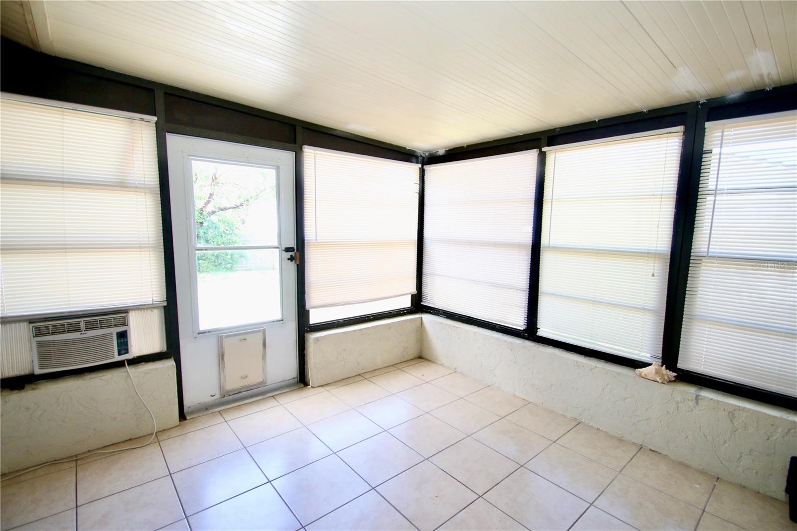 PELICAN COVE WEST PH 01 - Residential