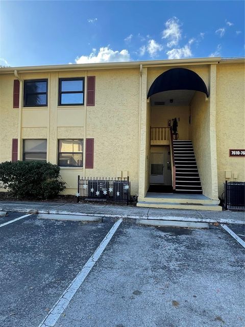 7612 CAMARINA CALLE 7612 TAMPA FL 33615