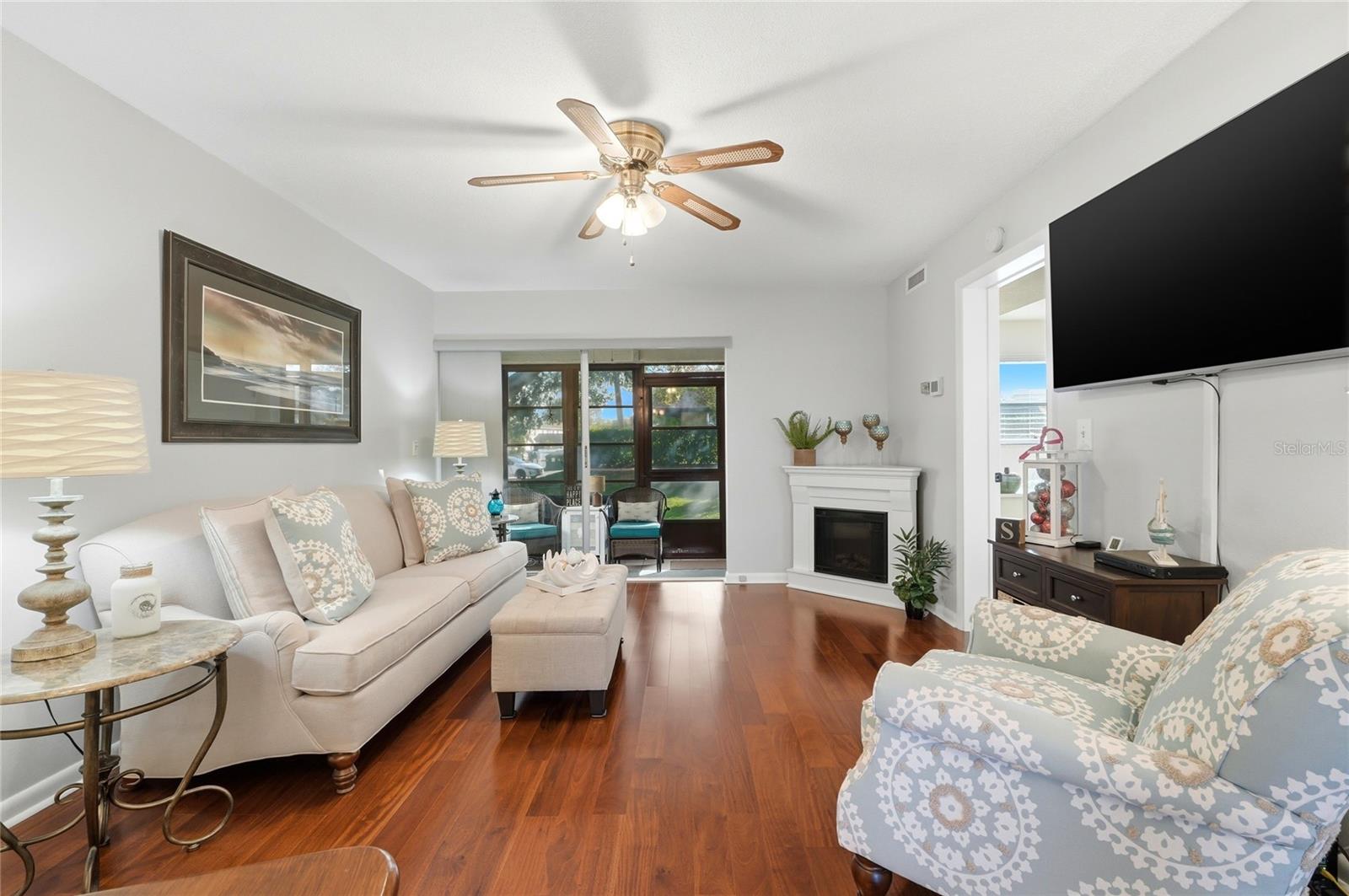 SANDY COVE WINTER HAVEN - Residential