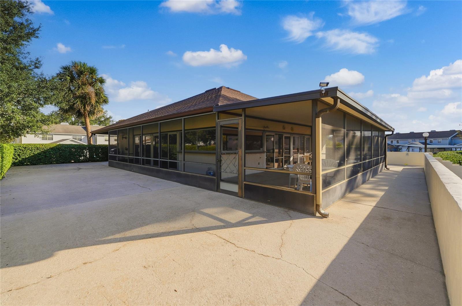 SANDY COVE WINTER HAVEN - Residential