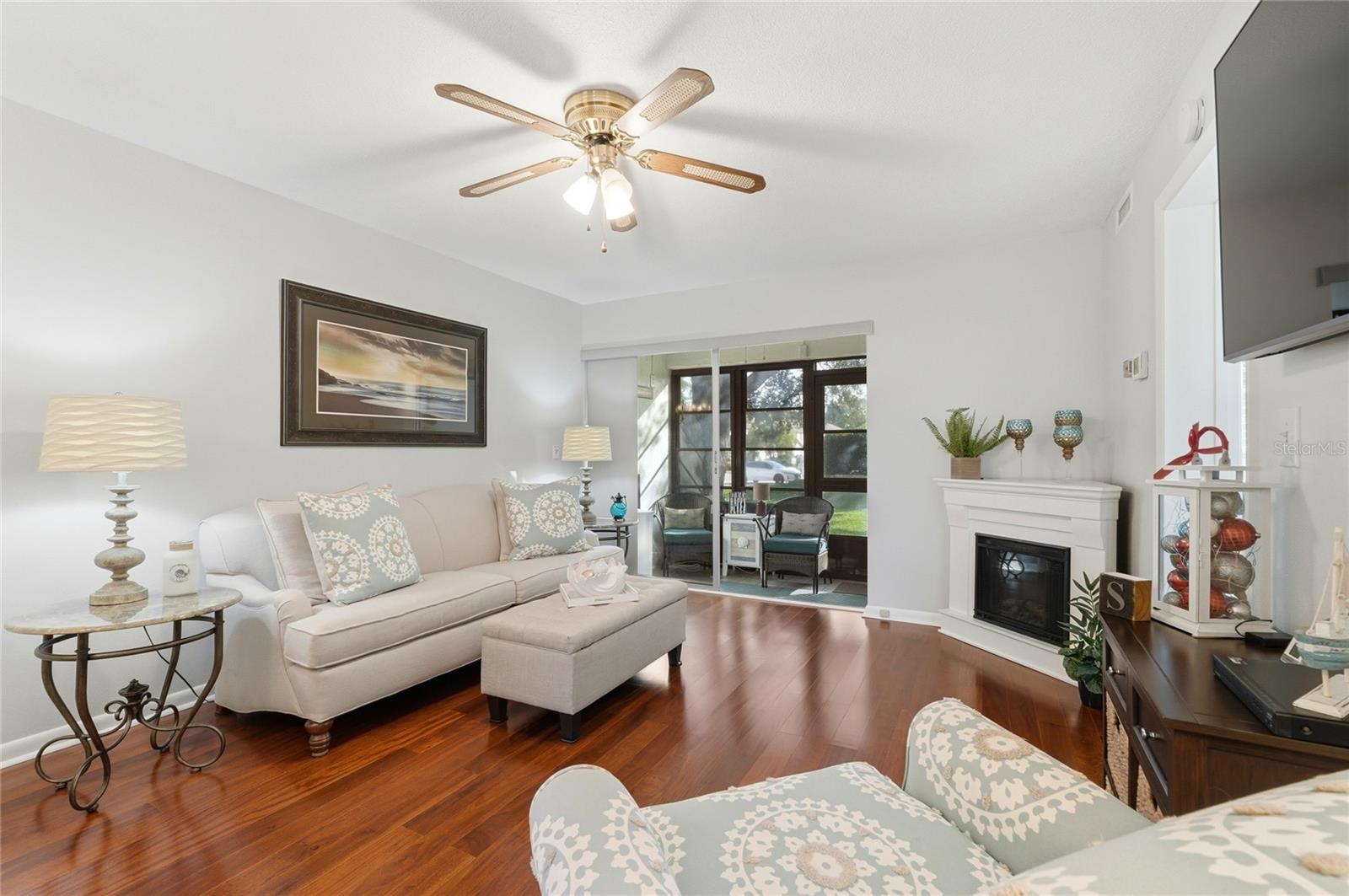 SANDY COVE WINTER HAVEN - Residential