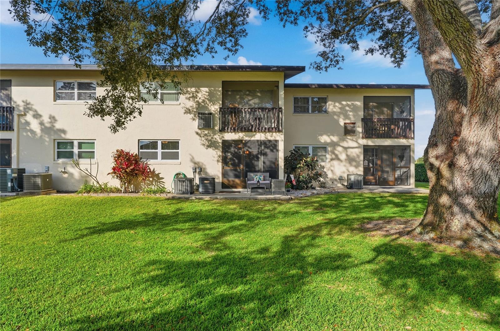 SANDY COVE WINTER HAVEN - Residential