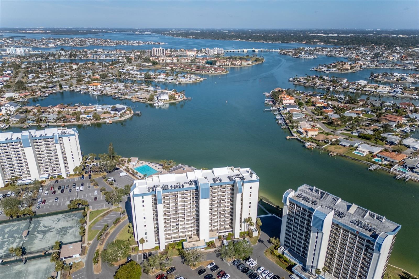 COURAGEOUS THE CONDO - Residential