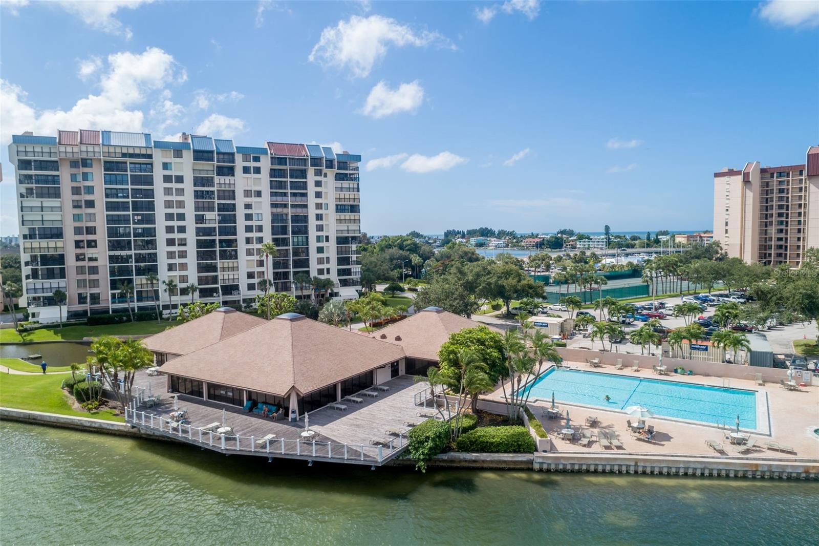 COURAGEOUS THE CONDO - Residential