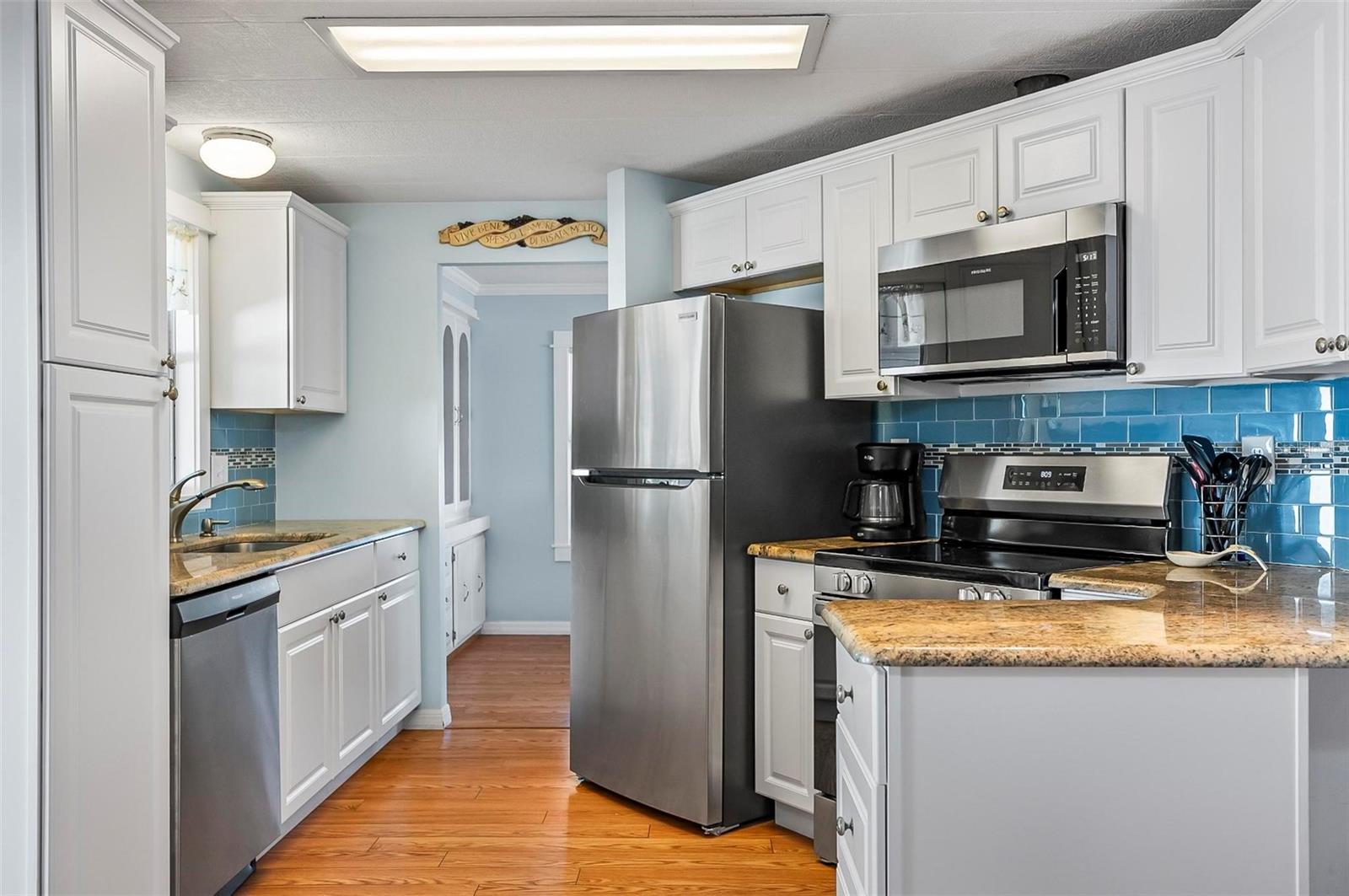 SURFSIDE ESTATES - Residential