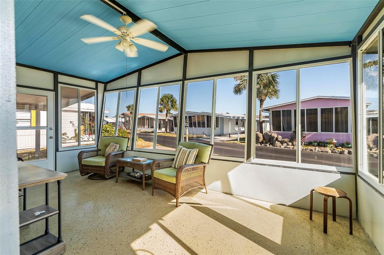 SURFSIDE ESTATES - Residential