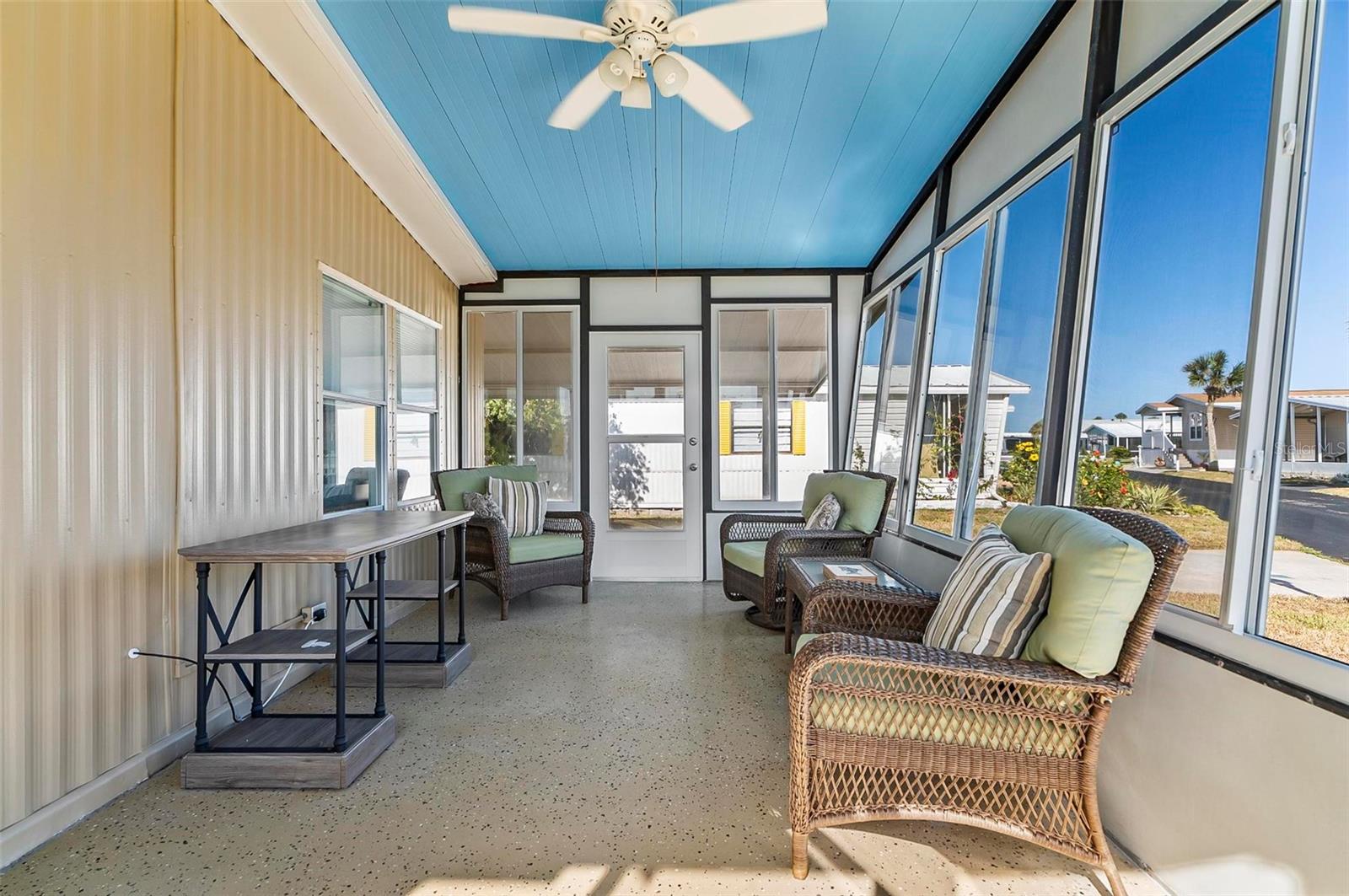 SURFSIDE ESTATES - Residential