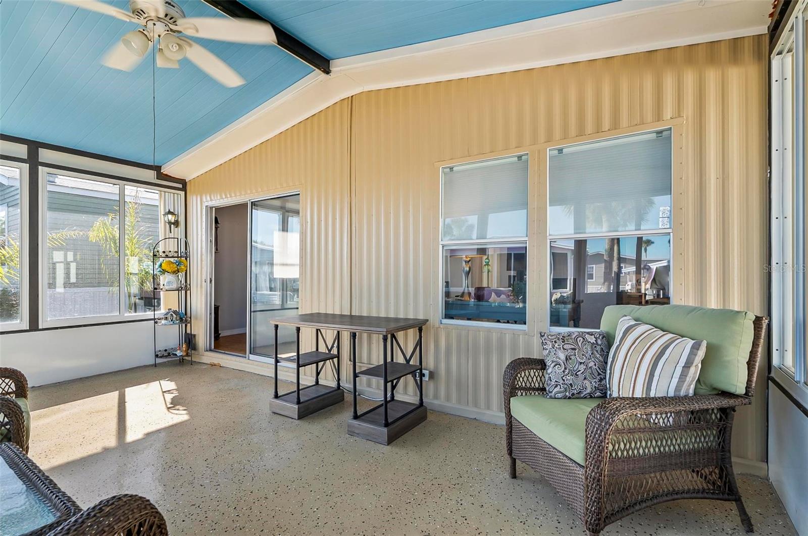 SURFSIDE ESTATES - Residential