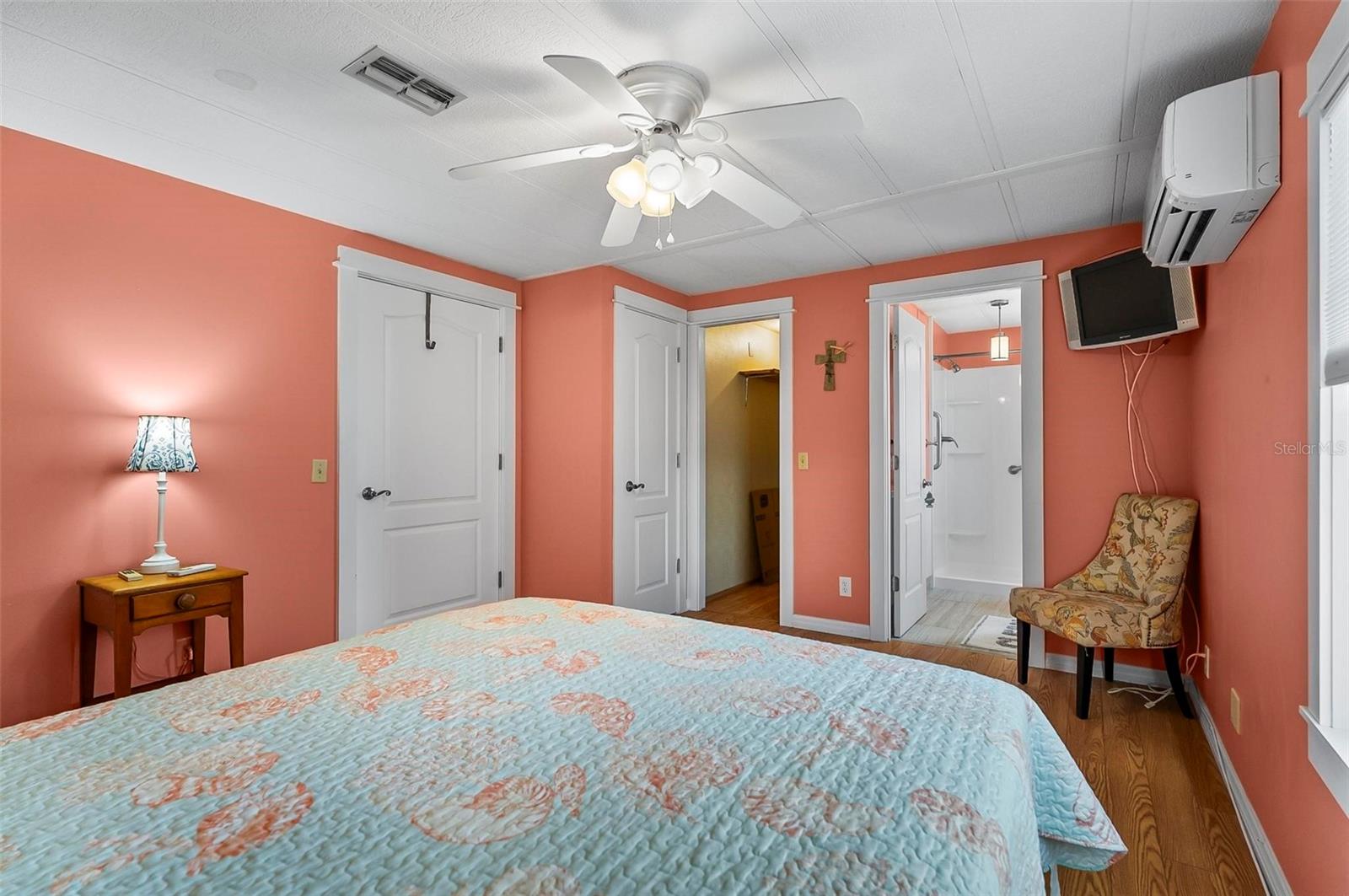 SURFSIDE ESTATES - Residential