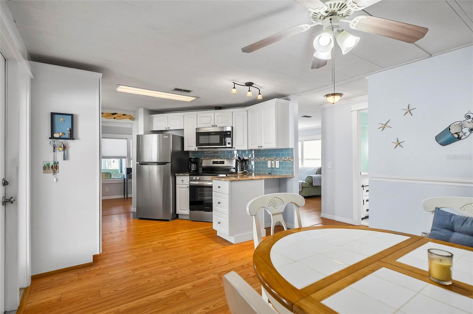 SURFSIDE ESTATES - Residential