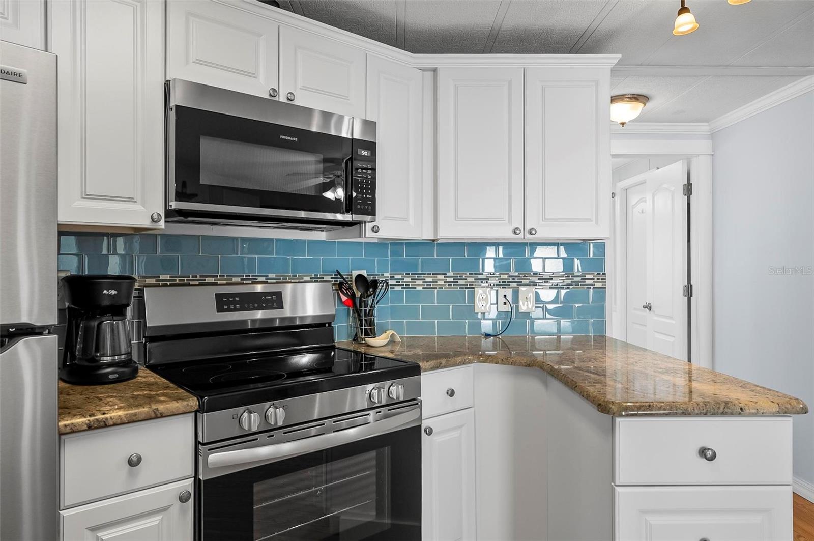 SURFSIDE ESTATES - Residential